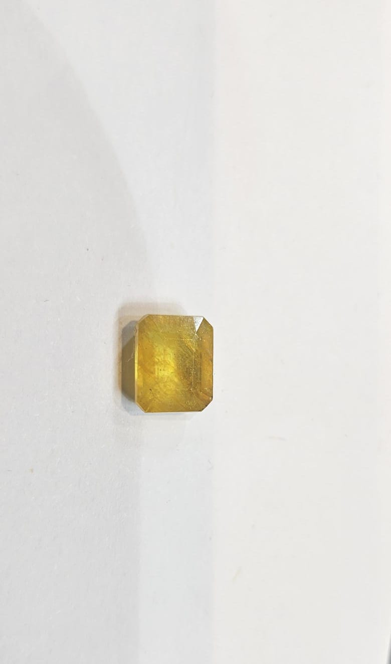 Pukhraj (Natural Yellow Sapphire)